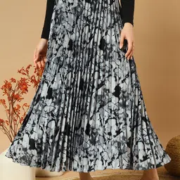 ZWERLON Printed Flared Maxi Skirt image 1