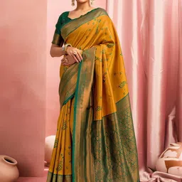 DIVASTRI Woven Design Saree With Blouse Piece image 4