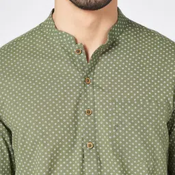 indus route by Pantaloons Men Geometric Thread Work Kurta image 2