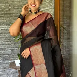 ZIKARAA Woven Design Zari Saree image 3