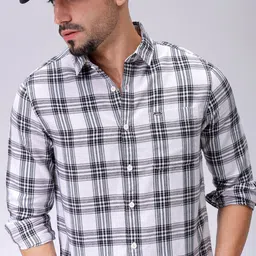 The Indian Garage Co Men Slim Fit Opaque Checked Casual Shirt-image-72