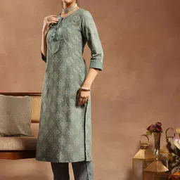 Nayam By Lakshita Floral Printed Gotta Patti Kurta with Palazzos & Dupatta image 4
