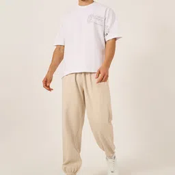 Styli Men Relaxed Fit Welt Piping Pocket Plush Fleece Jogger image 2