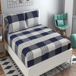 Aura Blue & White Geometric Printed 210 TC Microfiber King Bedsheet Set 2.74 m x 2.74 m image 4