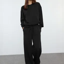 Trendyol Round Neck Long Sleeves Pure Cotton Sweatshirt With Trouser-image-61