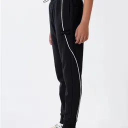 Dotokids Men Mid Rise Joggers image 2