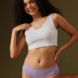 Clovia Lace Waistband With Hipster Briefs PN3283A12S image 3