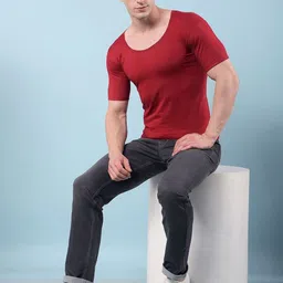 RKG Men Pack Of 7 Assorted Solid Cotton Round Neck Gym Vests image 5