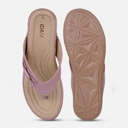 iD&U Women Textured Open Toe Flats With Laser Cuts image 4