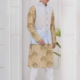 Sethukrishna Men Printed Regular Kurta with Churidar image 3