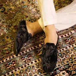 fausto Abstract Print Back Open Velvet Ethnic Kurta Shoes with Side Adjustable Strap Mojaris For Men image 3