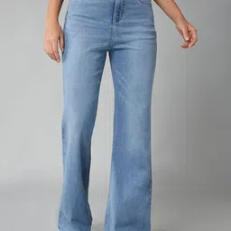 DOLCE CRUDO Vaults And Vengeance Women Bootcut Light Fade Stretchable Jeans-picture-16