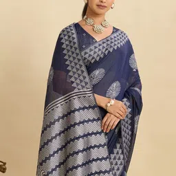 Panzora Ethnic Motifs Silk Blend Handloom Saree image 2