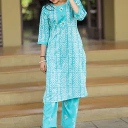 Women Basket Floral Printed Gotta Patti Straight Kurta With Trouser-picture-27