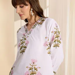 Indo Era Women Floral Printed Regular Pure Cotton Kurta with Trousers-picture-10