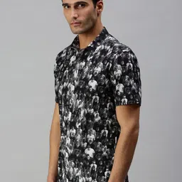 SHOWOFFFF Men Comfort Slim Fit Printed Casual Shirt image 2