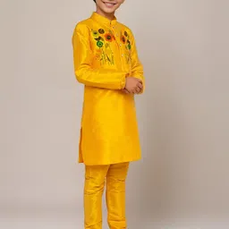DEVOILER Boys Floral Printed Mandarin Collar Dupion Silk Straight Kurta image 3