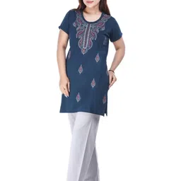 E-MAX Women Printed Night suit image 3