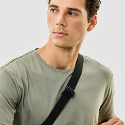 Snitch Round Neck Short Sleeves T-shirt image 2