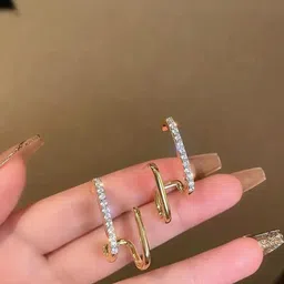 ONUYX Contemporary Studs Earrings image 2