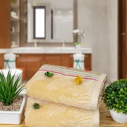 RANGOLI 2-Pcs Beige & Red Printed Cotton Highly Absorbent 470 GSM Hand Towel image 4