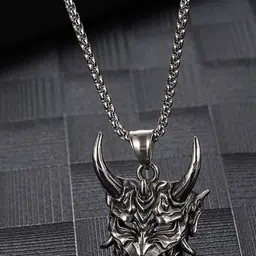 kazare Men Quirky Shaped Pendant With Chain image 3