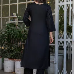 ZAIERRA Women Floral Embroidered Thread Work Kurta with Trousers & Dupatta image 3