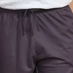 SKYKNIT Men Solid Mid-Rise Running Shorts image 5