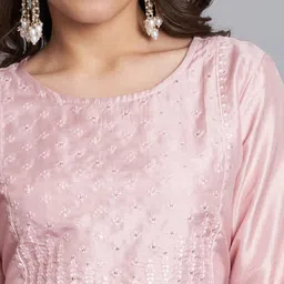 vredevogel Women Floral Printed Kurta with Trousers & Dupatta image 3