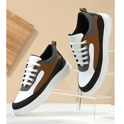 glitchez Men Colourblocked Sneakers-image-55