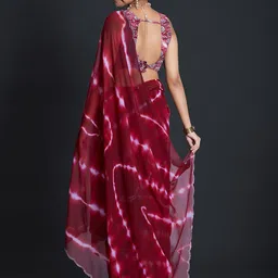 A.V.M Prints Printed Tie and Dye Sequinned Art Silk Maheshwari Saree image 4