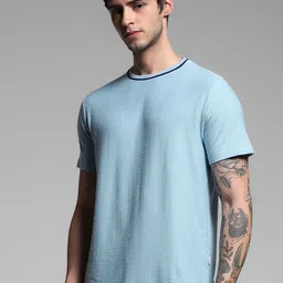 Jack & Jones Men Solid Round Neck T-shirt image 2