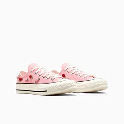 Converse Unisex Solid Regular Sneakers-picture-37