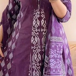 GoSriKi Women Ethnic Motifs Printed Kurta with Trousers & Dupatta image 4