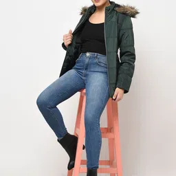 Trufit Women Lightweight Puffer Jacket image 2