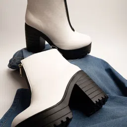 Shoetopia Women Round Toe Regular Boots image 5