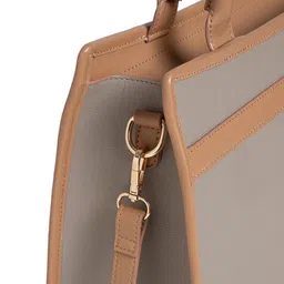 Berrylush Women Textured Structured Shoulder Bag image 3