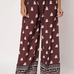 SWI Stylish Printed Top With Trousers Co-Ords image 2