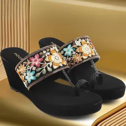 Mochi Floral Embroidered Ethnic - Embellished Wedge Sandals-picture-38