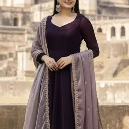 KALANANDI Women Sweetheart Neck Gown Ethnic Dresses With Embroidered Dupatta image 3