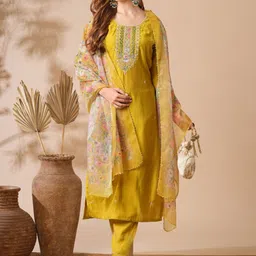 DIVASTRI Women Ethnic Motifs Embroidered Regular Sequinned Kurta with Trousers & With Dupatta-image-27