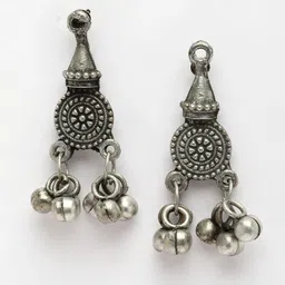 Moedbuille Silver-Plated Ghungroo-Studded Oxidised Jewellery Set image 4