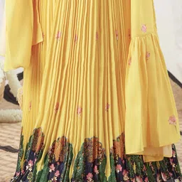 Vivedkids Girls Embellished Beads and Stones Ready to Wear Lehenga & Blouse With Dupatta image 3