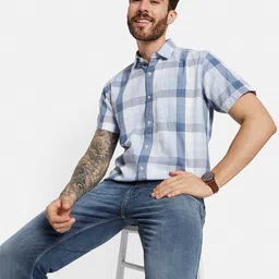 METTLE Men Opaque Checked Casual Shirt image 4