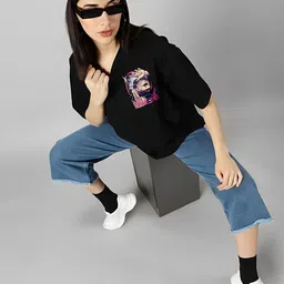 kintu parantu Women Printed Pockets T-shirt image 4