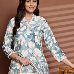 Claura Printed V-Neck Chanderi Silk Tunic With Trousers image 2