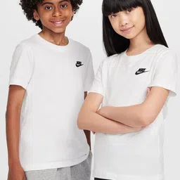Nike Sportswear Older Kids' T-Shirt-image-12