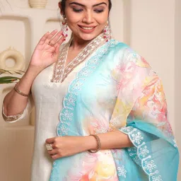 HERE&NOW Women Floral Regular Gotta Patti Chanderi Silk Kurta with Trousers & With Dupatta image 3