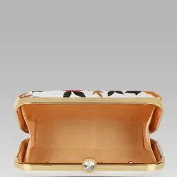 Anouk Women Floral Embroidered Shoulder Strap Box Clutch image 4