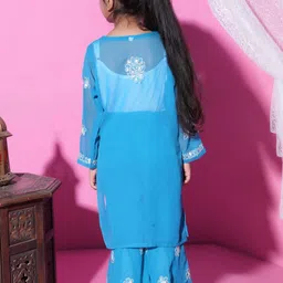 KHAKA Girls Ethnic Motifs Embroidered Regular Thread Work Kurta Set image 3